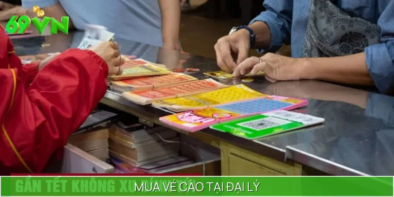 Mua vé số cào tại đại lý công ty phát hành